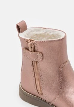 Friboo Korte Laarzen - Pink 11 Friboo Korte Laarzen - Pink -Algemene Winkel Voor Kindermode 18b347b6d0fe4e068bc312e8884326a5 scaled