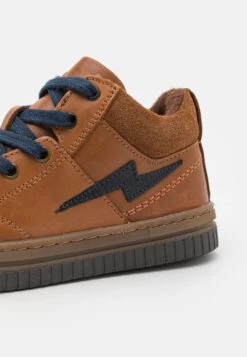 Friboo Sneakers Laag - Cognac 11 Friboo Sneakers Laag - Cognac -Algemene Winkel Voor Kindermode 20afb5dee7a144bbafa4da6f4730be3e scaled