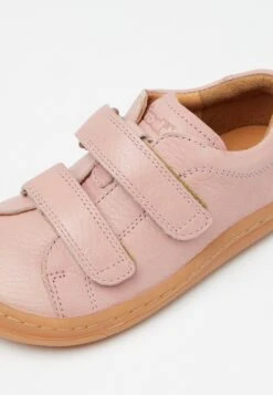 Froddo Barefoot D-Velcro - Klittenbandschoenen - Pink -Algemene Winkel Voor Kindermode 21e6468fbdf64f4182c76c081943f9c5 scaled
