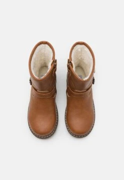 Friboo Korte Laarzen - Cognac 9 Friboo Korte Laarzen - Cognac -Algemene Winkel Voor Kindermode 3d7e693fb78b4e97bd070d24d4a914dc scaled