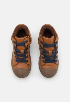 Friboo Sneakers Laag - Cognac 9 Friboo Sneakers Laag - Cognac -Algemene Winkel Voor Kindermode 4973ed016cc44008a1b674c32feb947f scaled