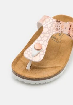 Friboo Teensandalen - Rose Gold-Coloured -Algemene Winkel Voor Kindermode 51b6bd97ef304f7e8c70a2e7dba27963 scaled