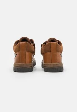 Friboo Sneakers Laag - Cognac 8 Friboo Sneakers Laag - Cognac -Algemene Winkel Voor Kindermode 74e8beab773447568e153a7ec3e23f97 scaled