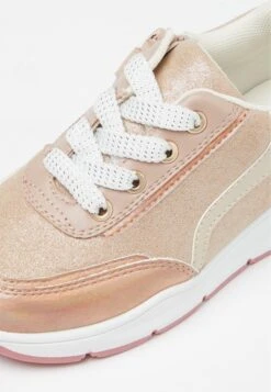 Friboo Sneakers Laag - Rose Gold -Algemene Winkel Voor Kindermode 7fb2466ac4ff439585a35bd0638e07aa scaled