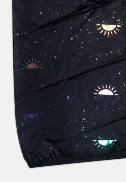 NAME IT Nmfmylane Sun - Bodywarmer - Dark Sapphire 5 NAME IT Nmfmylane Sun - Bodywarmer - Dark Sapphire -Algemene Winkel Voor Kindermode 805ab5deb3e94e929543d9bd166d05d3 scaled