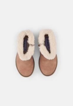Friboo Booties - Korte Laarzen - Pink -Algemene Winkel Voor Kindermode 853d235aa7d448cbafd84ec6c44f9afb scaled