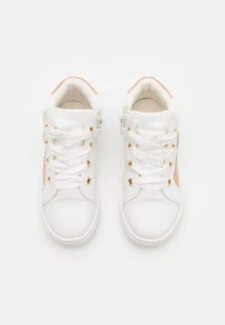 Friboo Sneakers Hoog - White -Algemene Winkel Voor Kindermode 9e7a145cfa96472dadb09471a8bebe9f scaled
