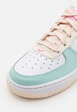 Nike Sportswear Air Force 1 Unisex - Sneakers Laag - Jade Ice/Guava Ice/White/Pink Spell -Algemene Winkel Voor Kindermode a781ed2465bc4742abc702ff996a35c4 scaled