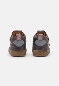 Froddo Rosario- Sneakers Hoog - Grape/Wine -Algemene Winkel Voor Kindermode bab66d18ae0b401898cf6039620eaa4f scaled