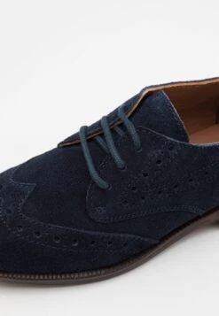 Friboo Leather - Veterschoenen - Dark Blue -Algemene Winkel Voor Kindermode cd5f38bcb0c846e59b7e5a210efe156a scaled