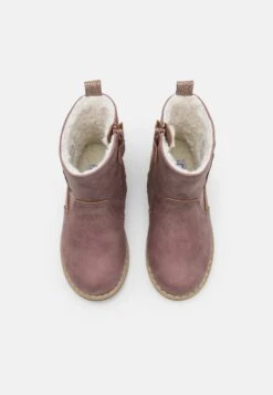 Friboo Korte Laarzen - Mauve -Algemene Winkel Voor Kindermode e1e83e4349984ecfaf9ed0e30533fa52 scaled